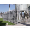 2013 Popular design Decorative steel fence